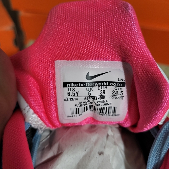 Kobe 9 GS, Nike Hyper Cobalt Pink, size 6.5y, used, no box,good condition - Picture 10 of 10